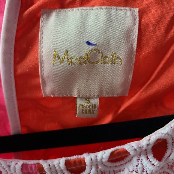 ModCloth fluent finesse eyelet casual dress sz small - Picture 2 of 3